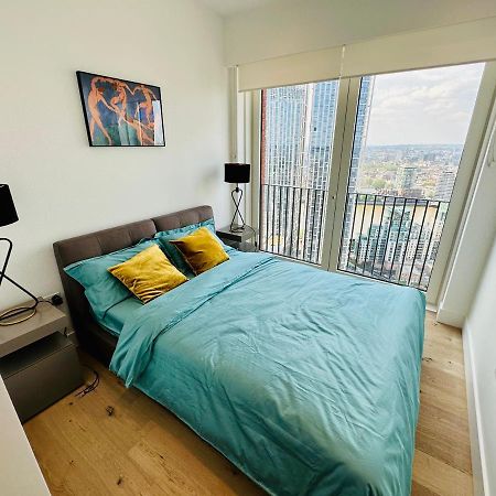 Luxury Central Flat With Stunning Views And Pool London Kültér fotó